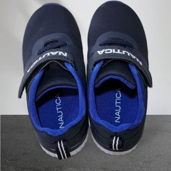 New KIDS Nautica Navy Sneakers - Picture 3 of 8